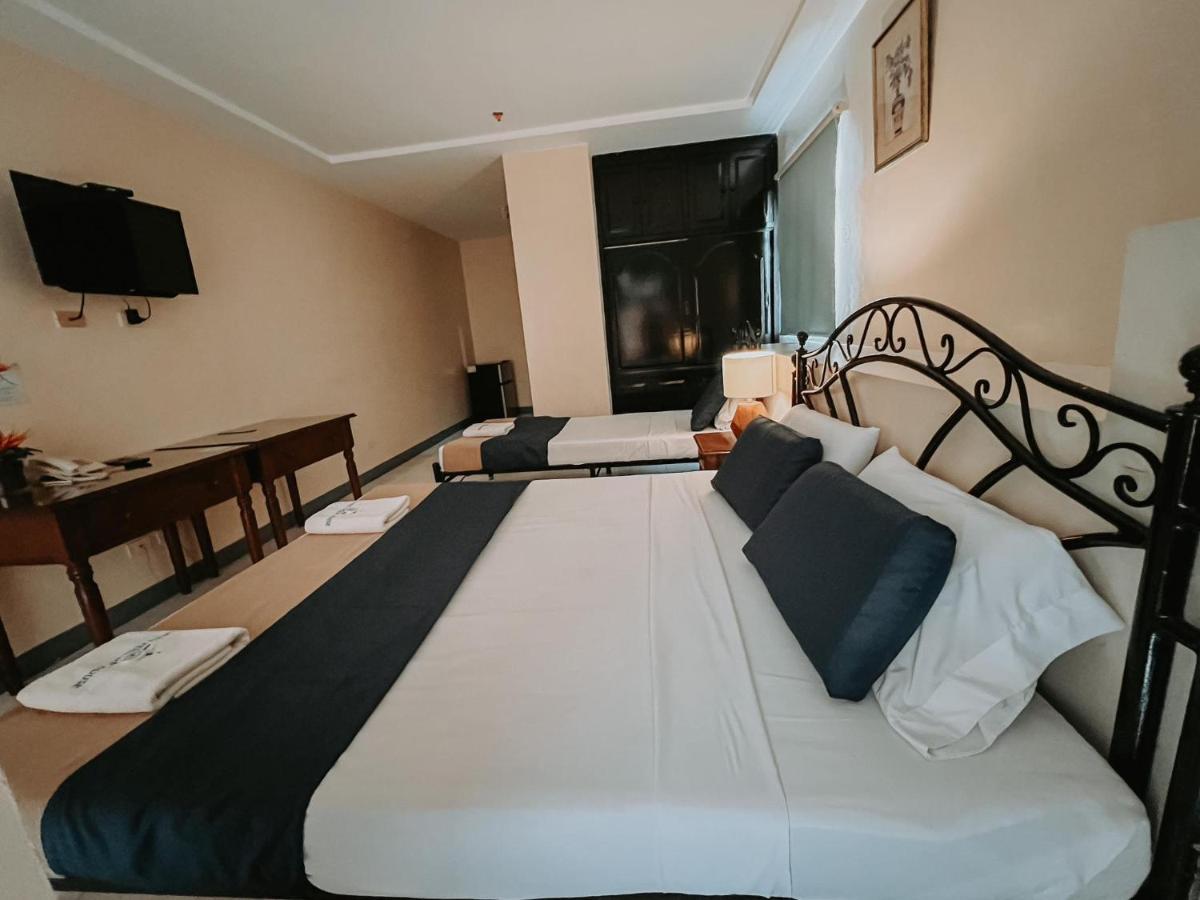 Fuente Hotel De Cebu Zewnętrze zdjęcie